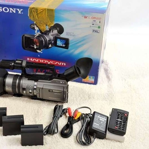 Продам видеокамеру Sony Handycam DCR-VX2100Е