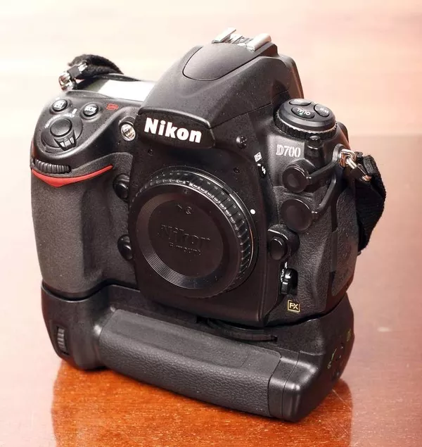 СРОЧНО!!! Продам фотоаппарат Nikon D700 3